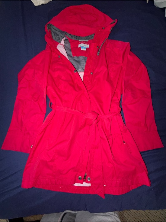 Columbia Sportswear Company Jackets & Blazers - Women's Hooded Trench Coat in Vibrant Pink
